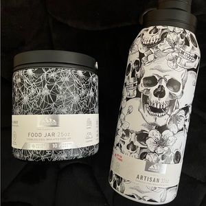 NWT Hydrapeak Skulls & Roses 32oz.bottle w/25oz. Food Jar